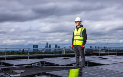 Why Photovoltaic Display Systems Are Becoming Essential for UK Universities